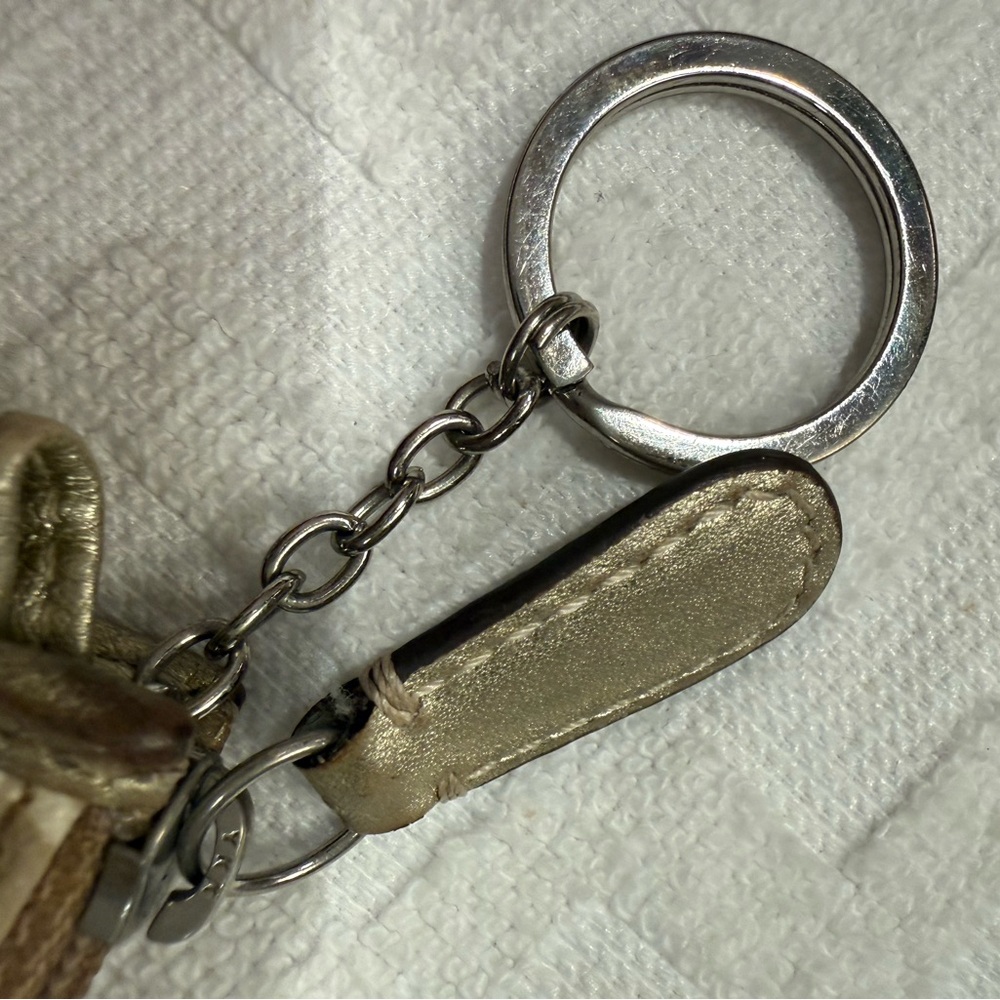 Vintage Coach Gold and Cream Keychain Pouch, Wristlet, Coin Purse, Card Holder - Picture 7 of 7